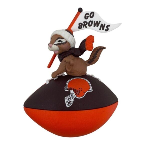 Vintage Hallmark Keepsake 1999 Cleveland Browns Football Ornament Squirrel Rare - Picture 1 of 9